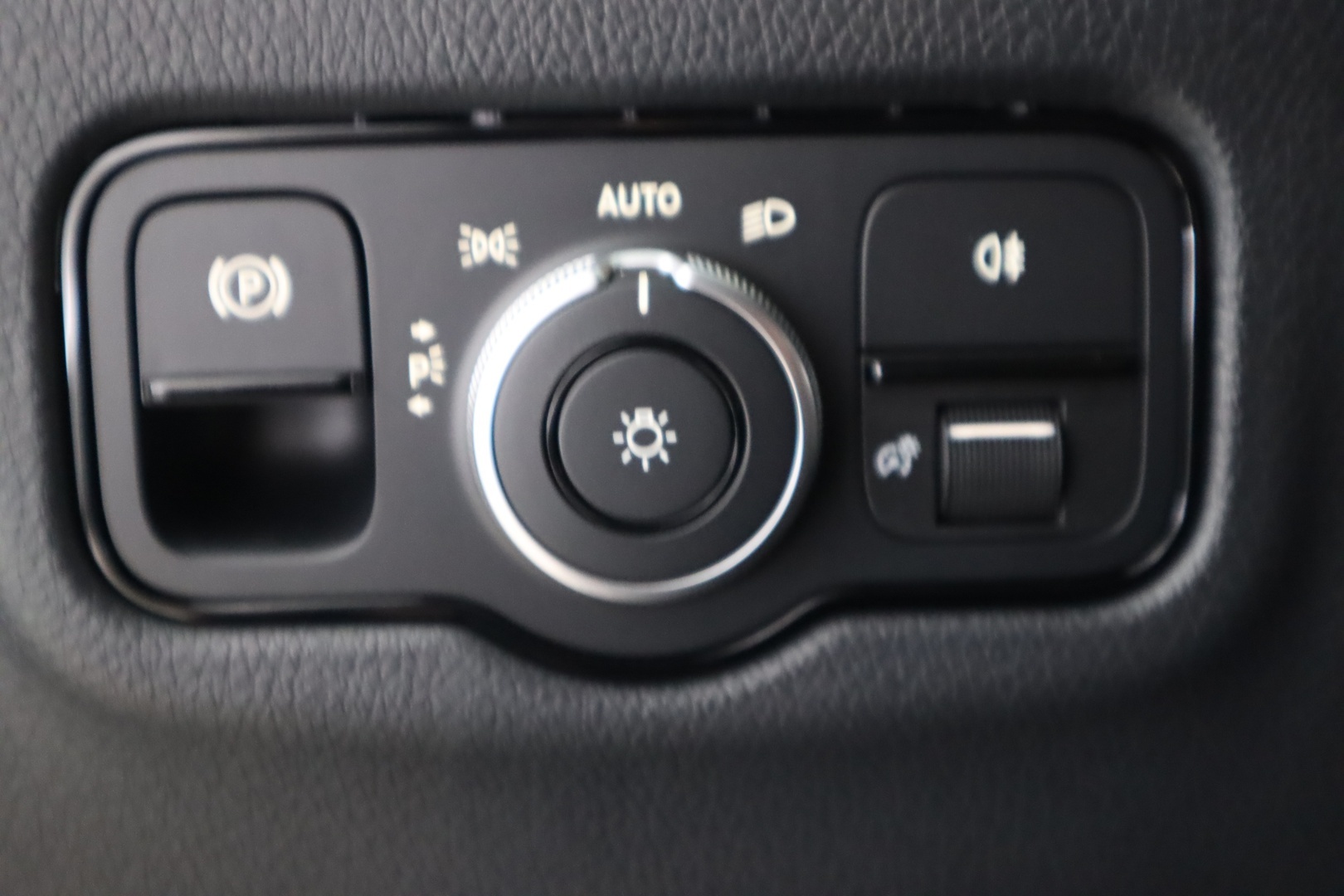 MERCEDES-BENZ Vito 2025