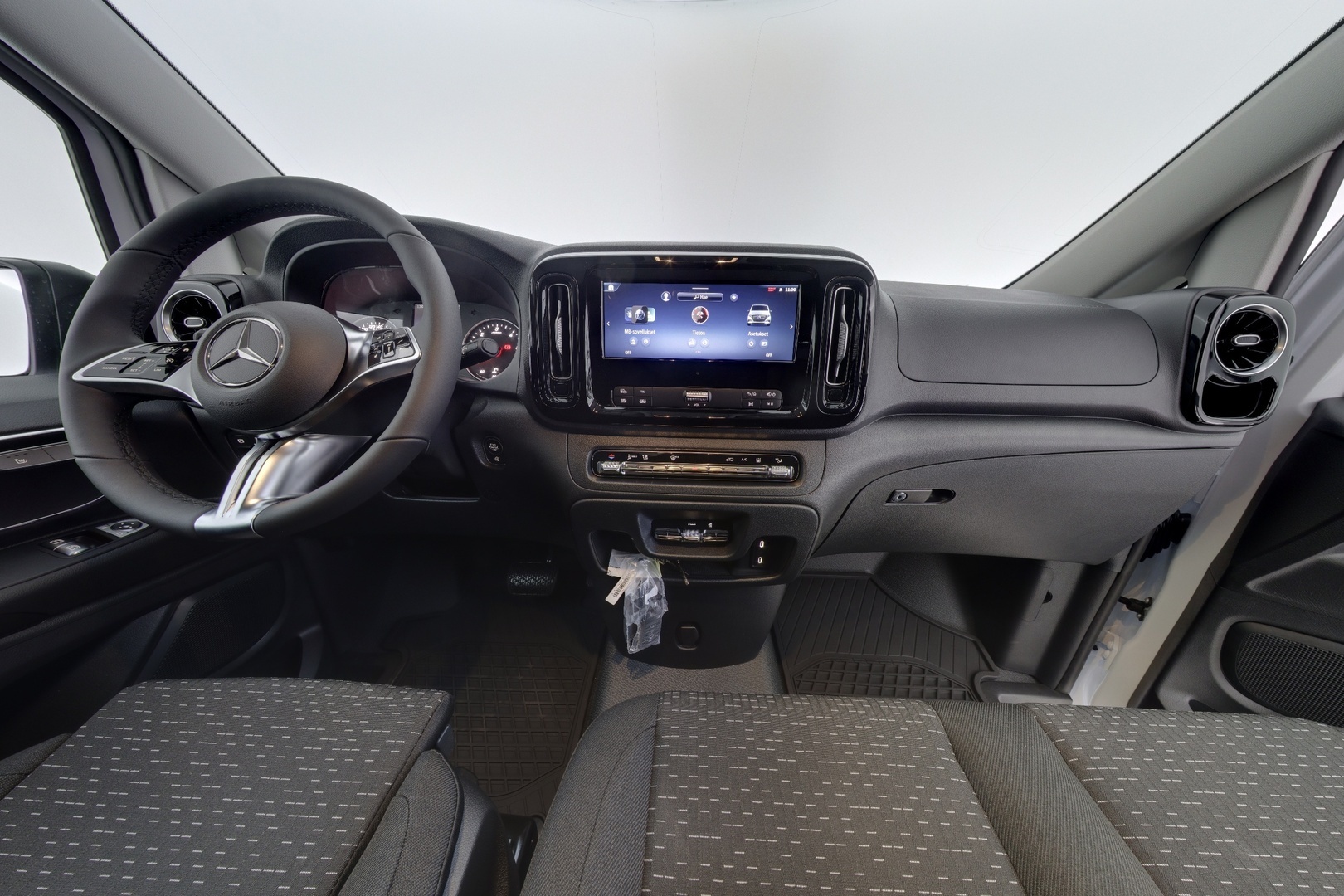 MERCEDES-BENZ Vito 2025