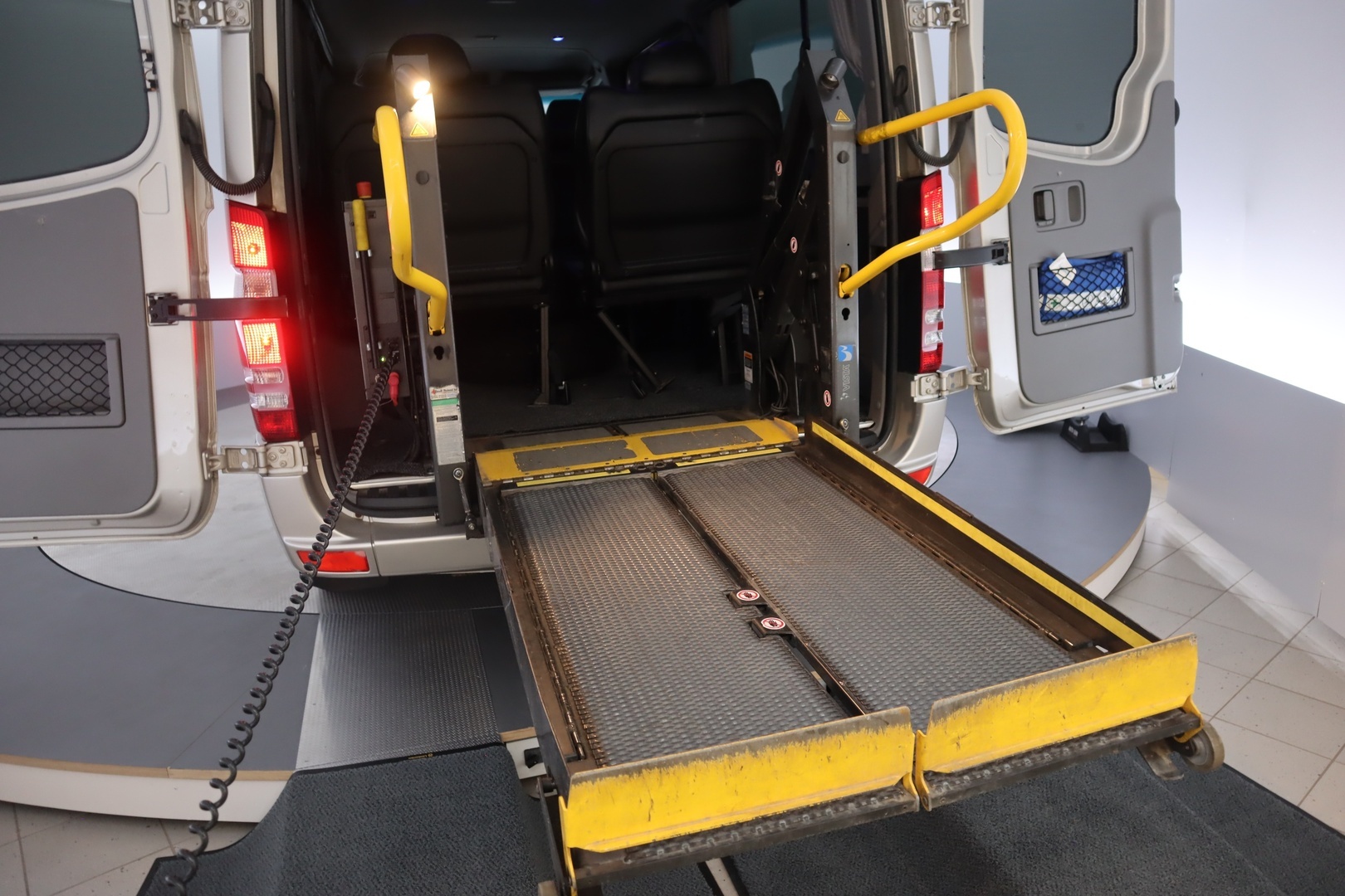 MERCEDES-BENZ Sprinter 2016