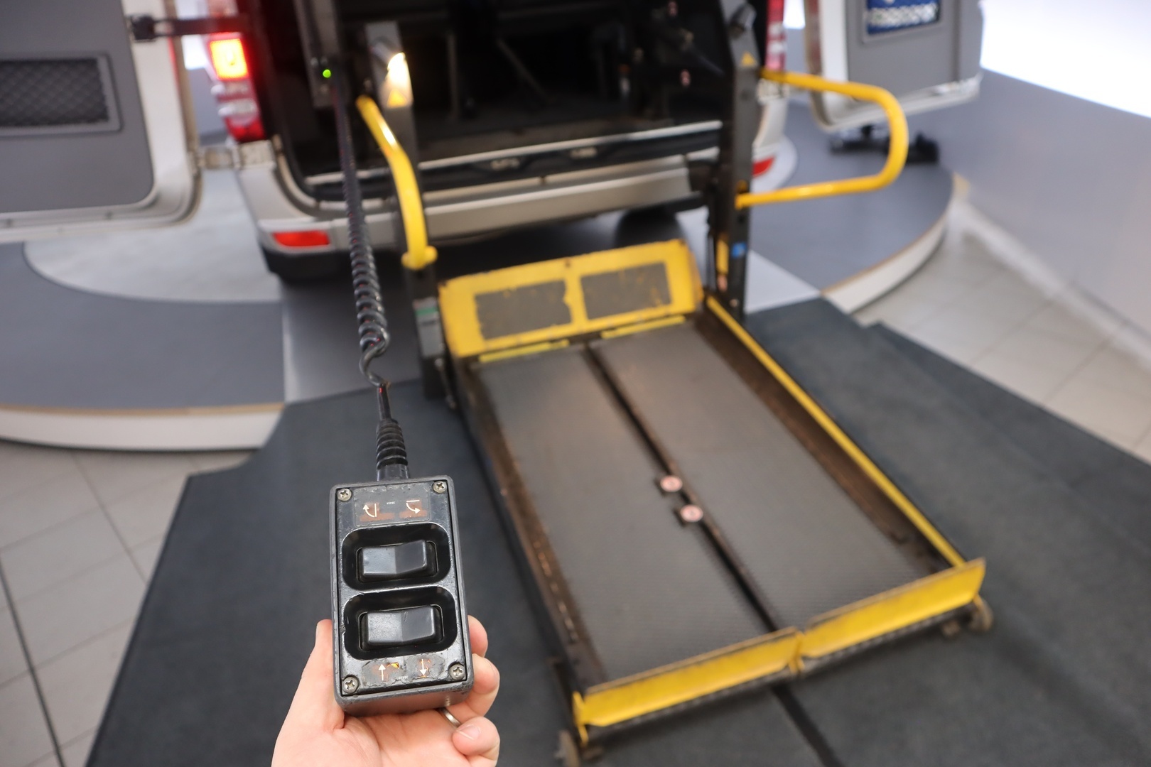 MERCEDES-BENZ Sprinter 2016