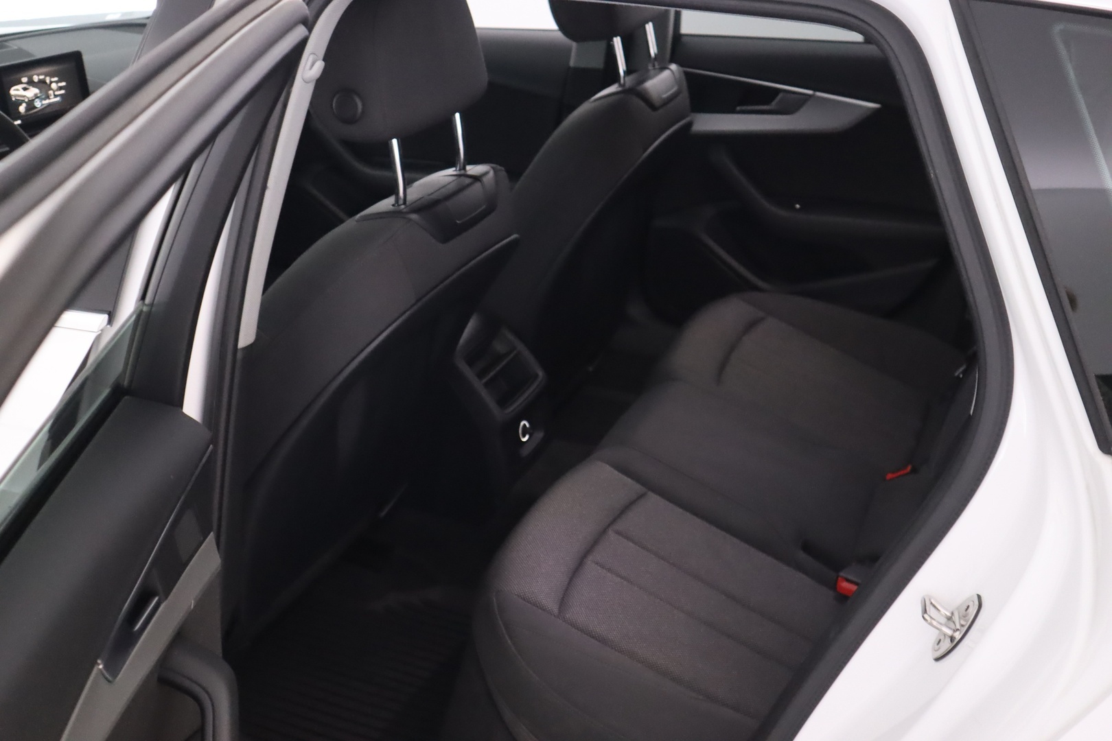 AUDI A4 2017