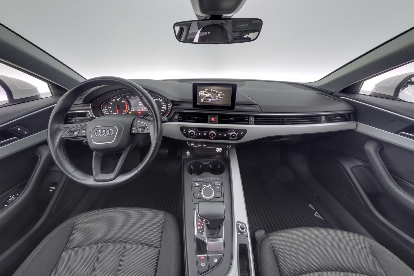AUDI A4 2017