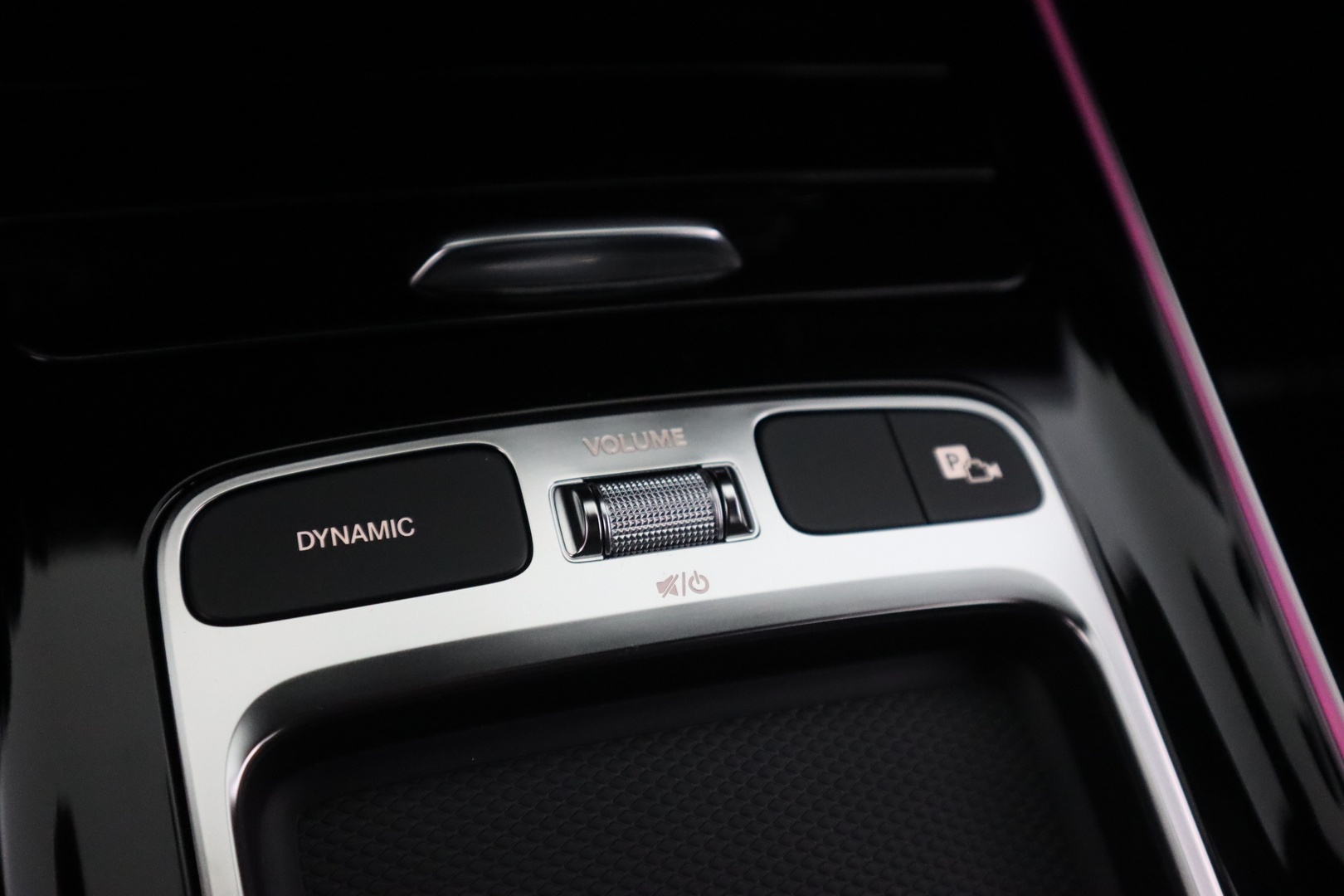 MERCEDES-BENZ EQB 2026