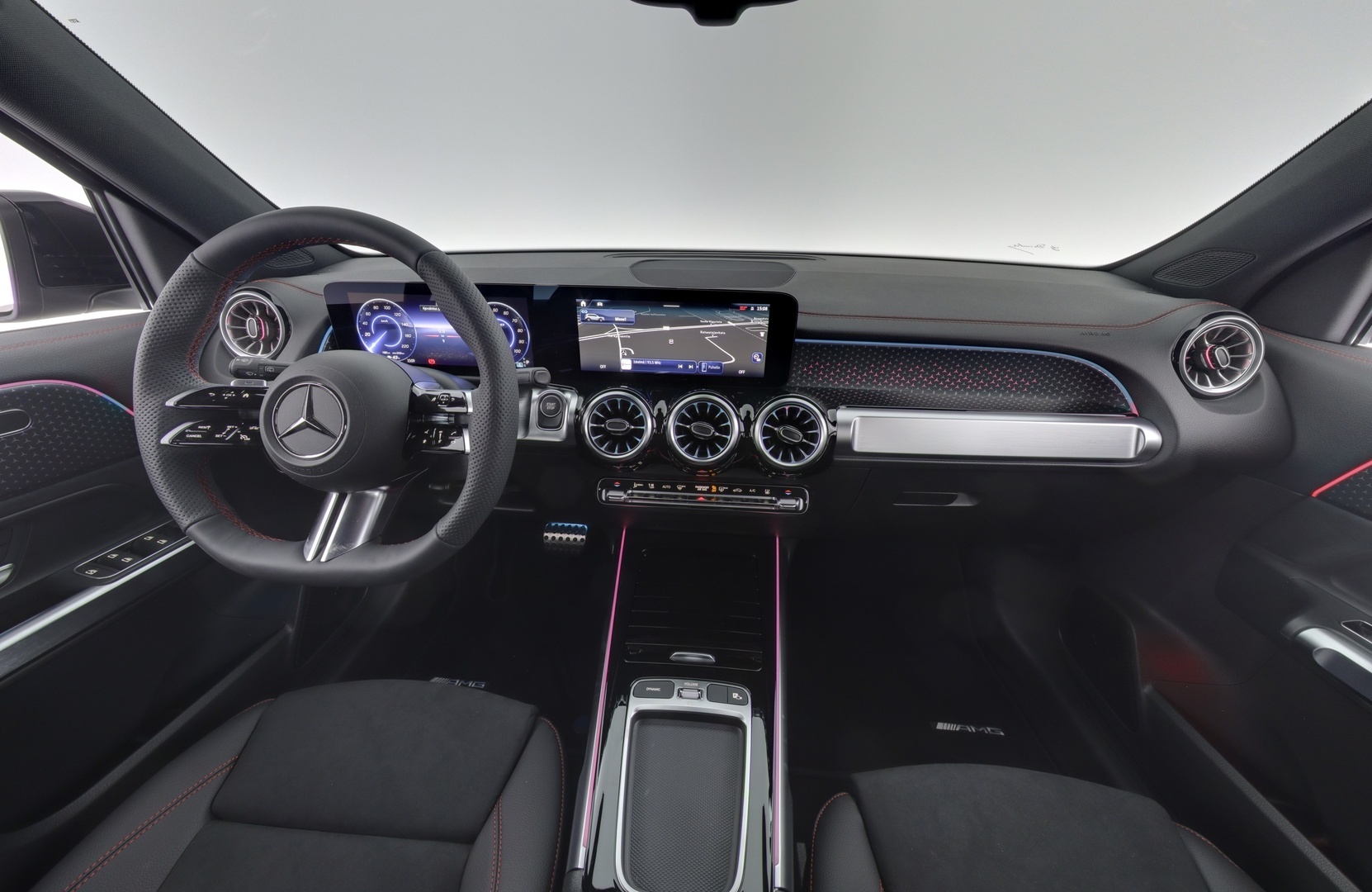 MERCEDES-BENZ EQB 2026