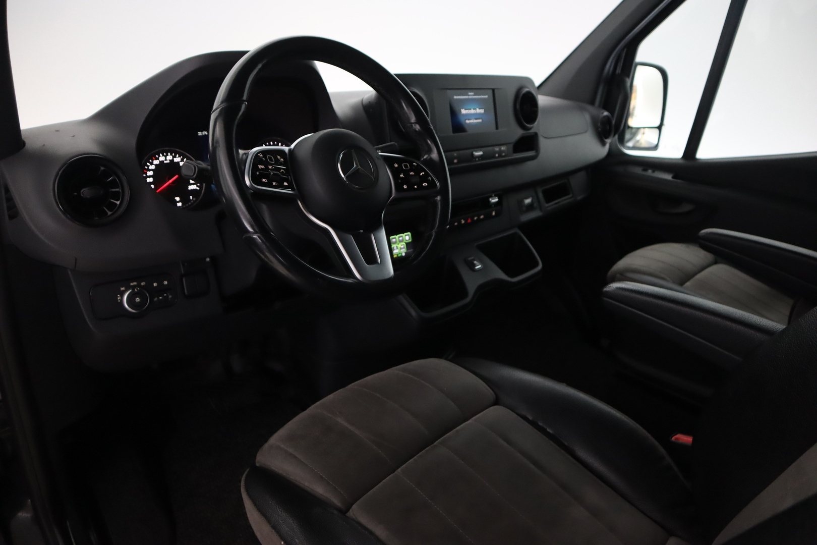 MERCEDES-BENZ Sprinter 2021