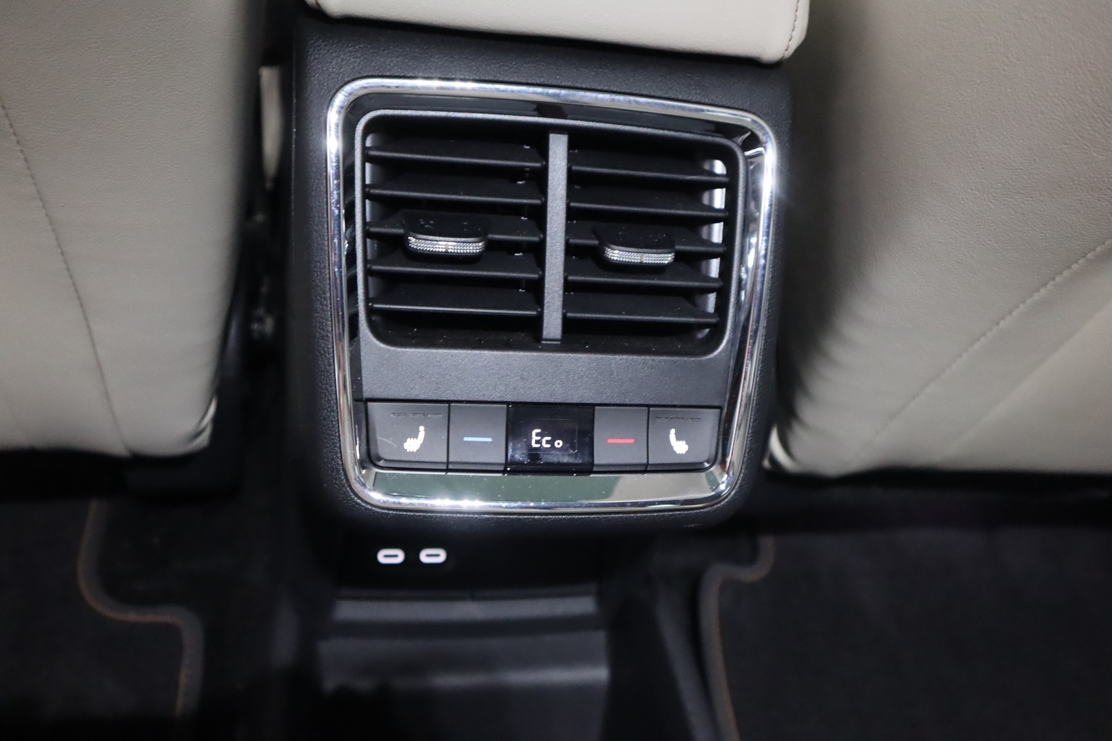 MERCEDES-BENZ EQS 2022