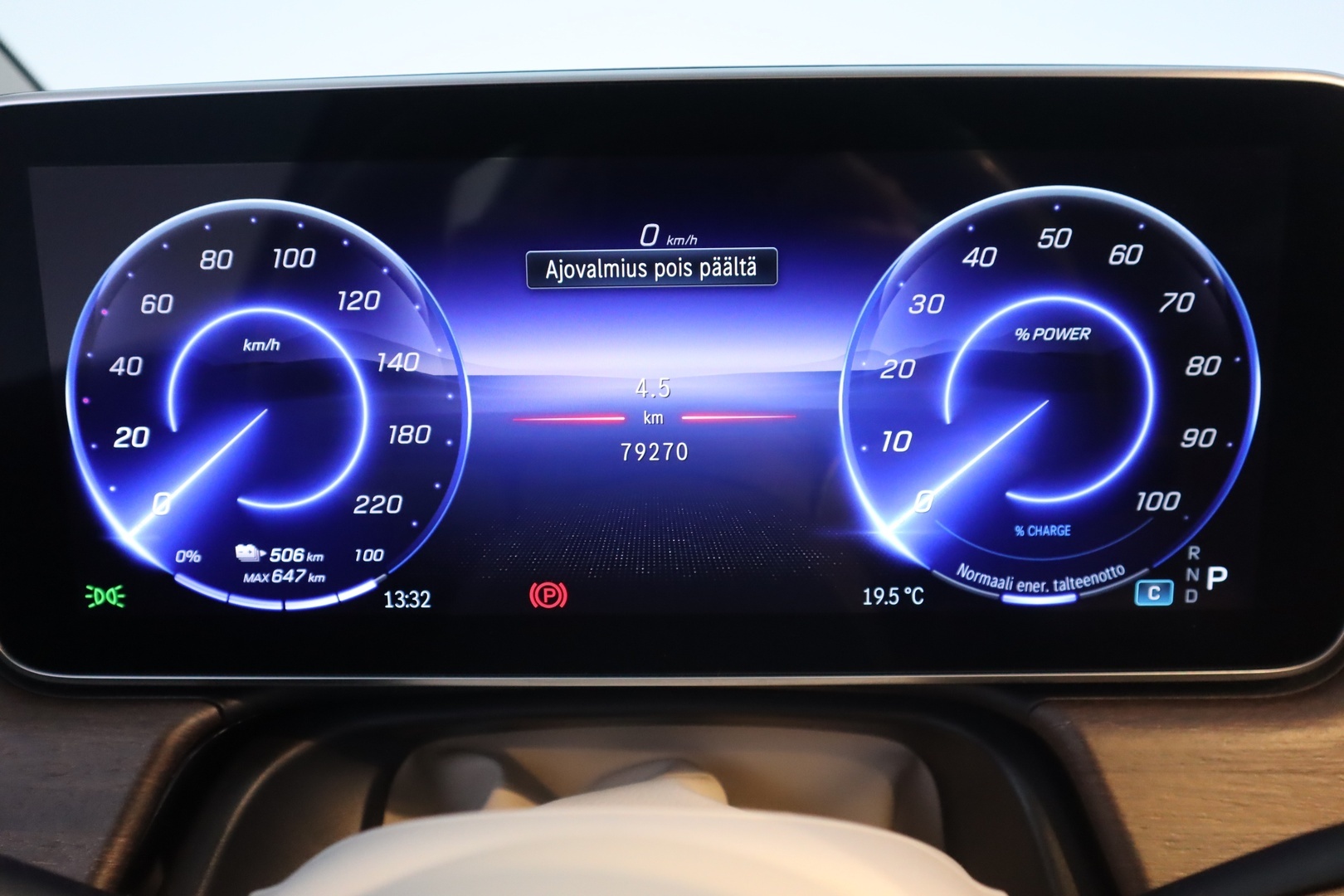 MERCEDES-BENZ EQS 2022