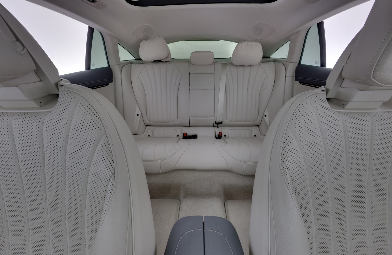 MERCEDES-BENZ EQS 2022