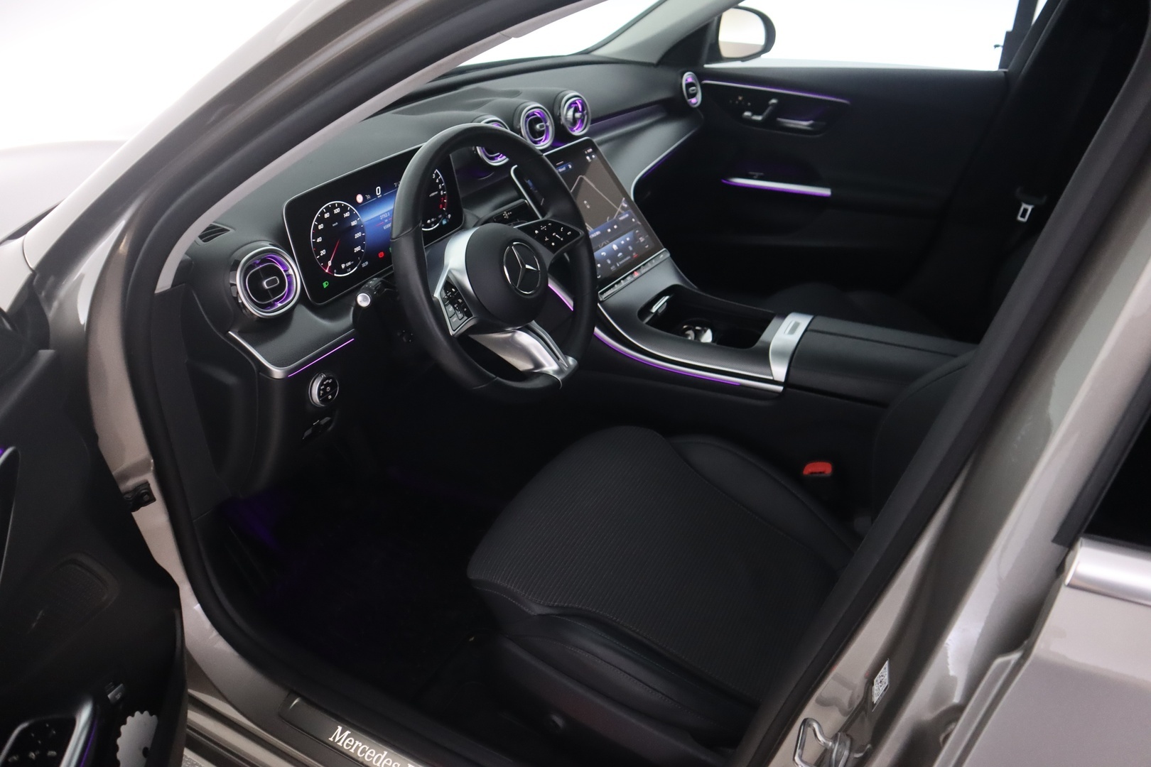 MERCEDES-BENZ C 2023
