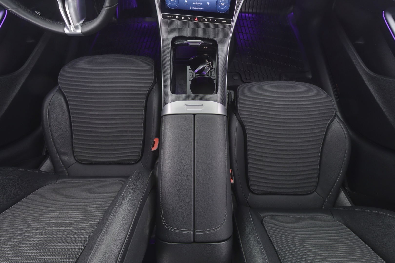 MERCEDES-BENZ C 2023