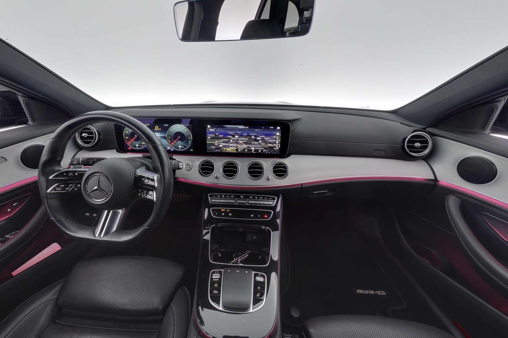 MERCEDES-BENZ E 2022