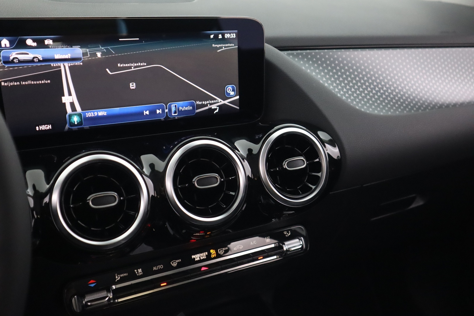 MERCEDES-BENZ GLA 2026