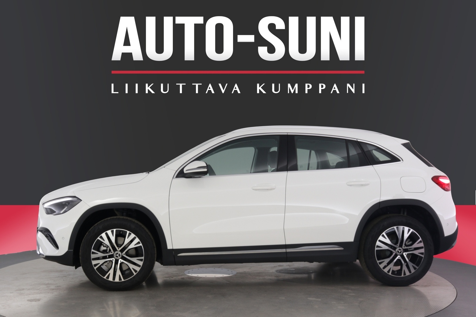 MERCEDES-BENZ GLA 2026