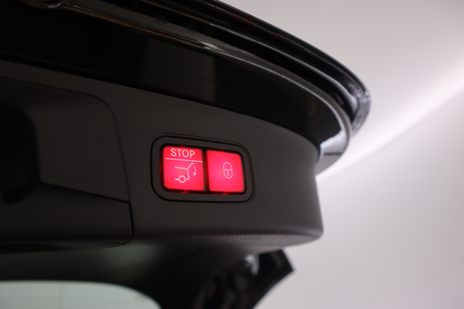 MERCEDES-BENZ EQA 2026