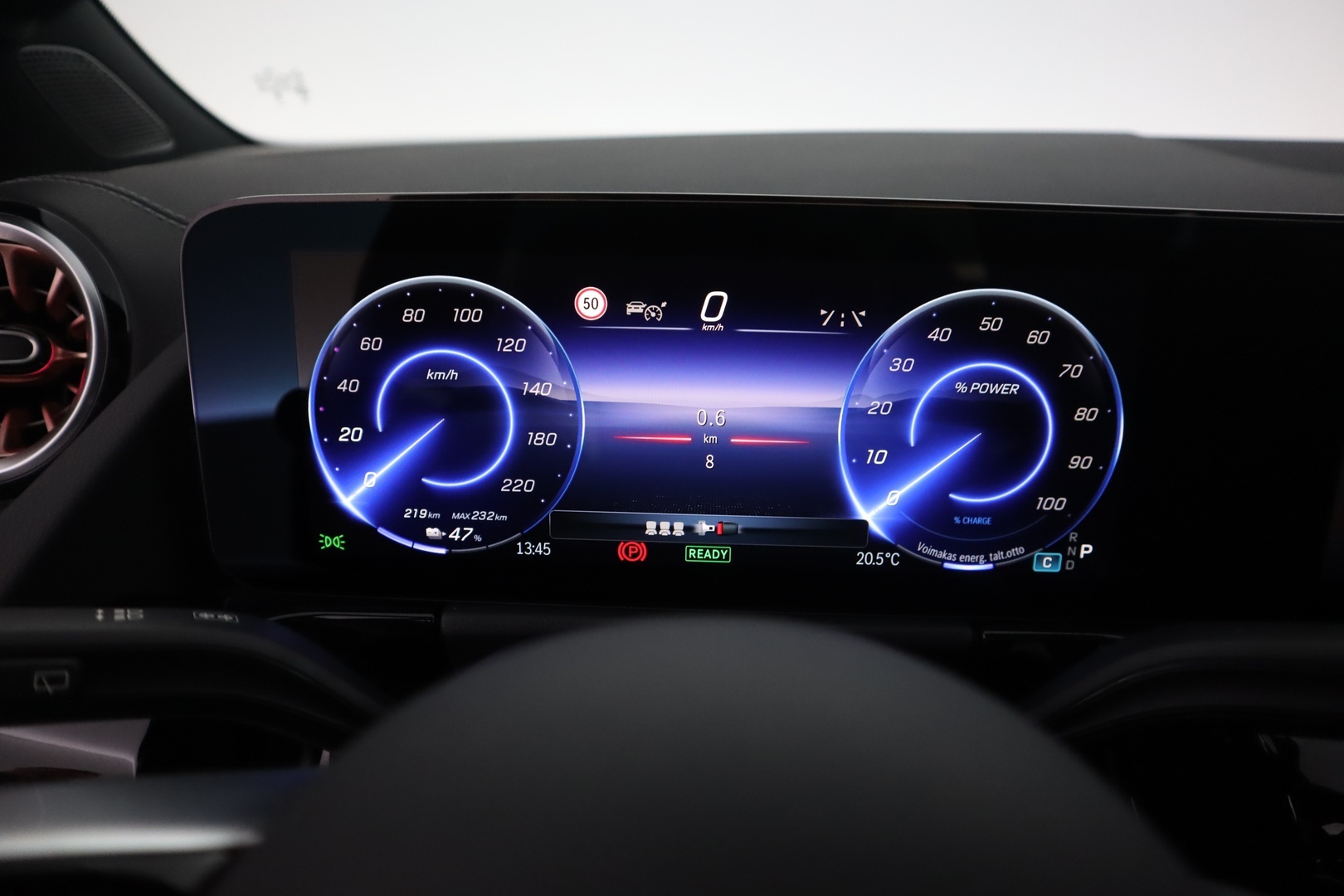 MERCEDES-BENZ EQA 2026