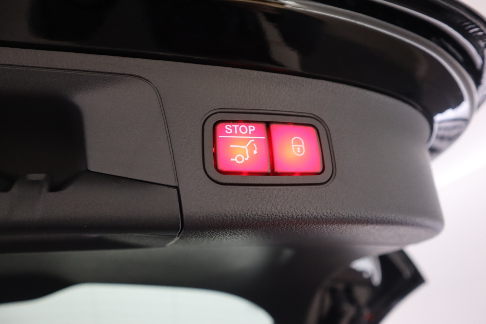 MERCEDES-BENZ EQA 2026