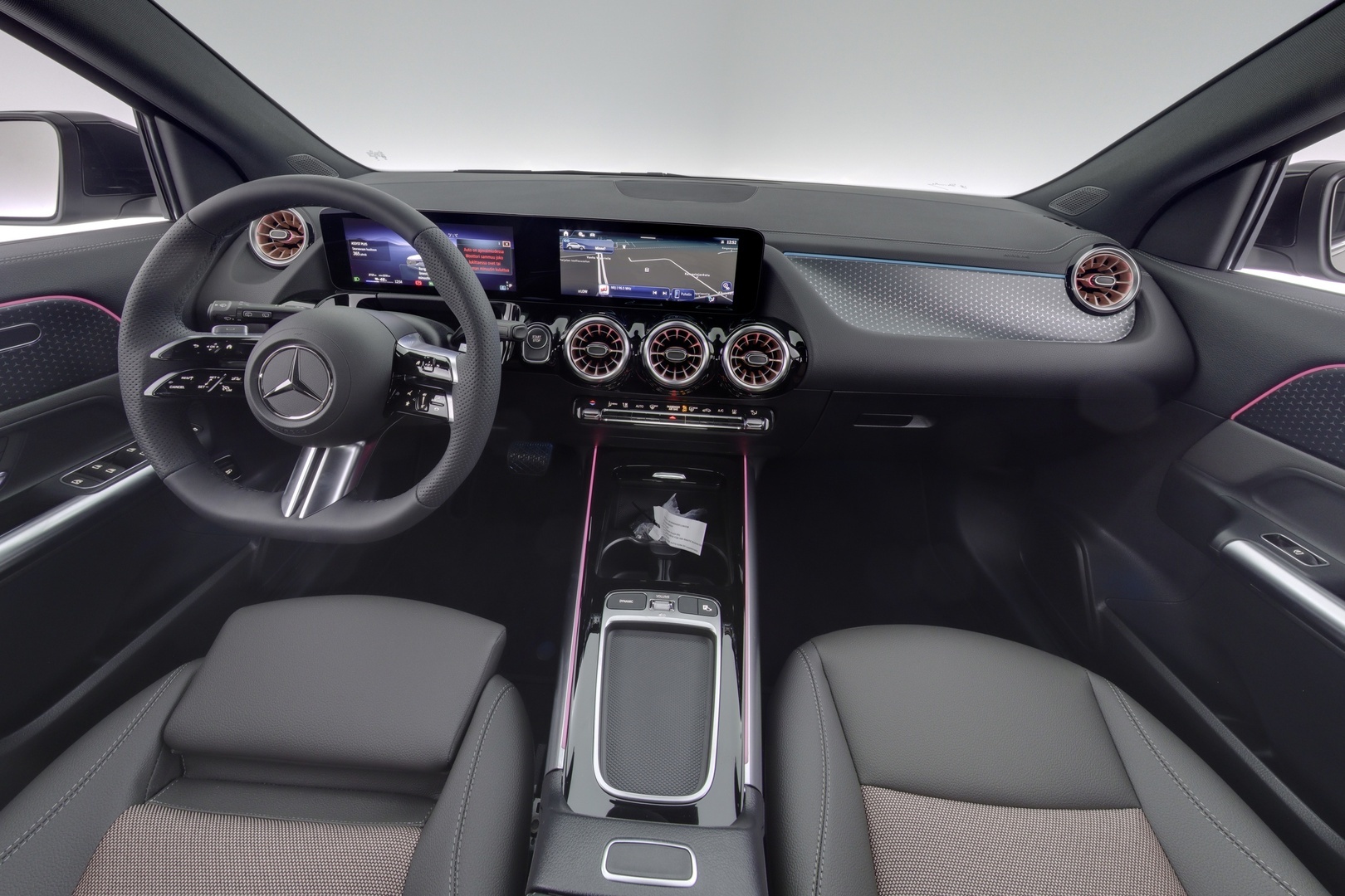 MERCEDES-BENZ EQA 2026