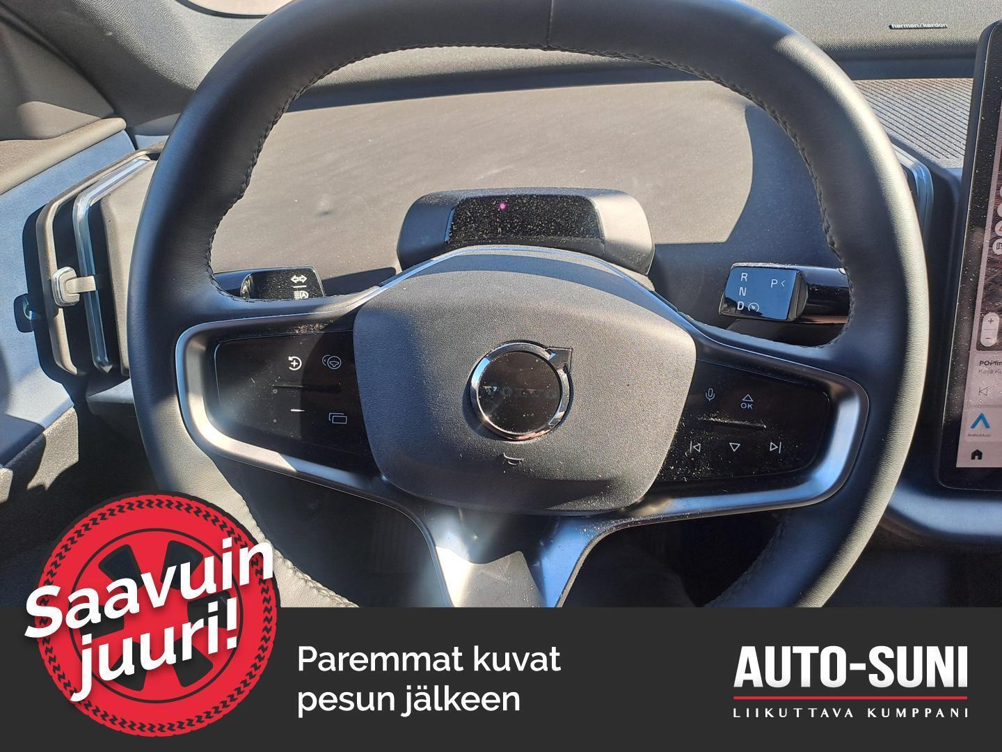 VOLVO EX30 2025