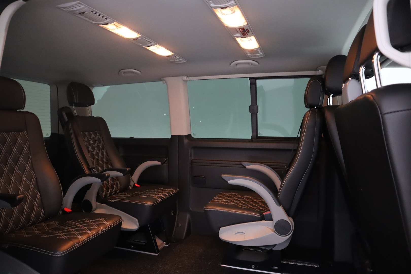 VOLKSWAGEN Caravelle 2018