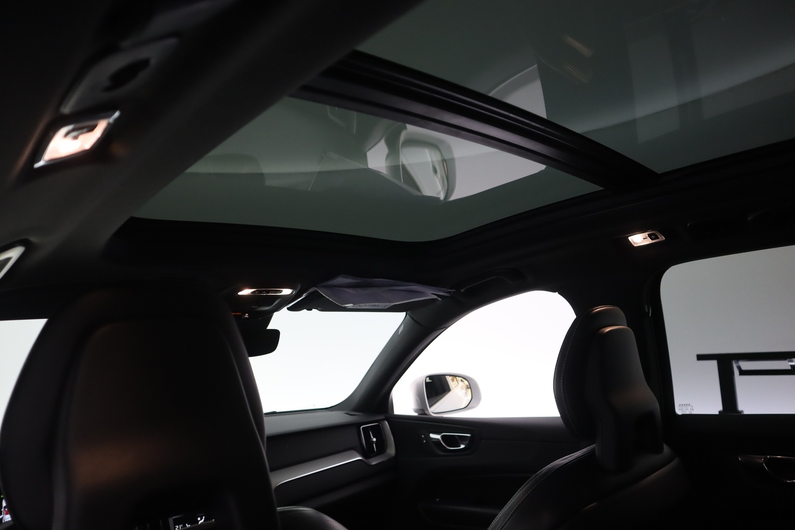 VOLVO XC60 2018