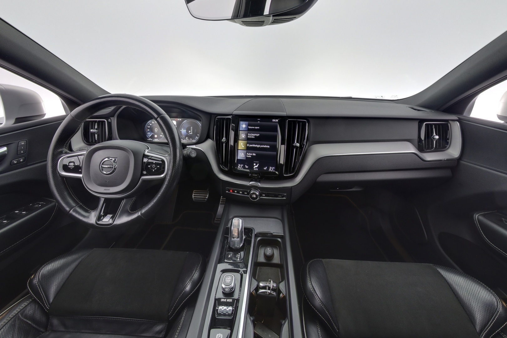 VOLVO XC60 2018