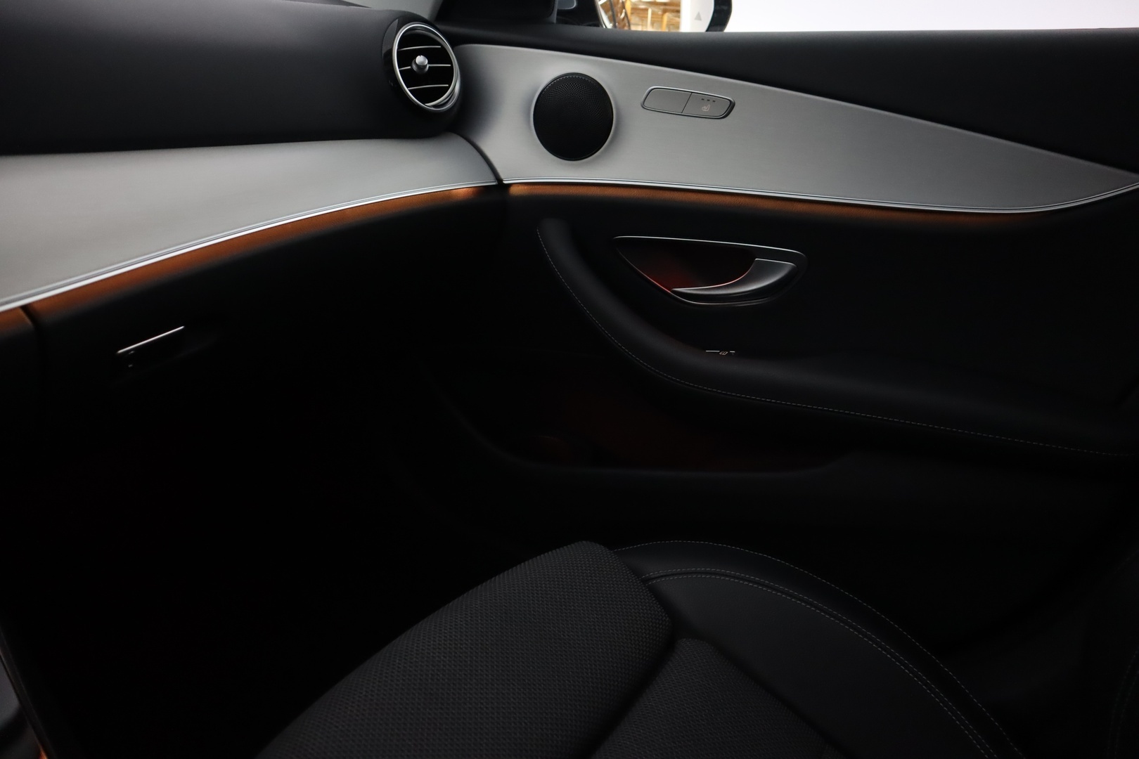 MERCEDES-BENZ E 2021