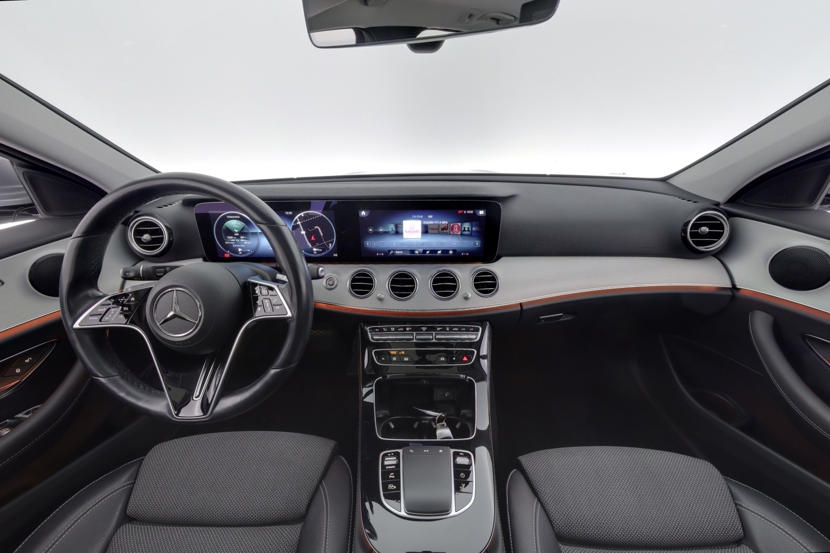 MERCEDES-BENZ E 2021