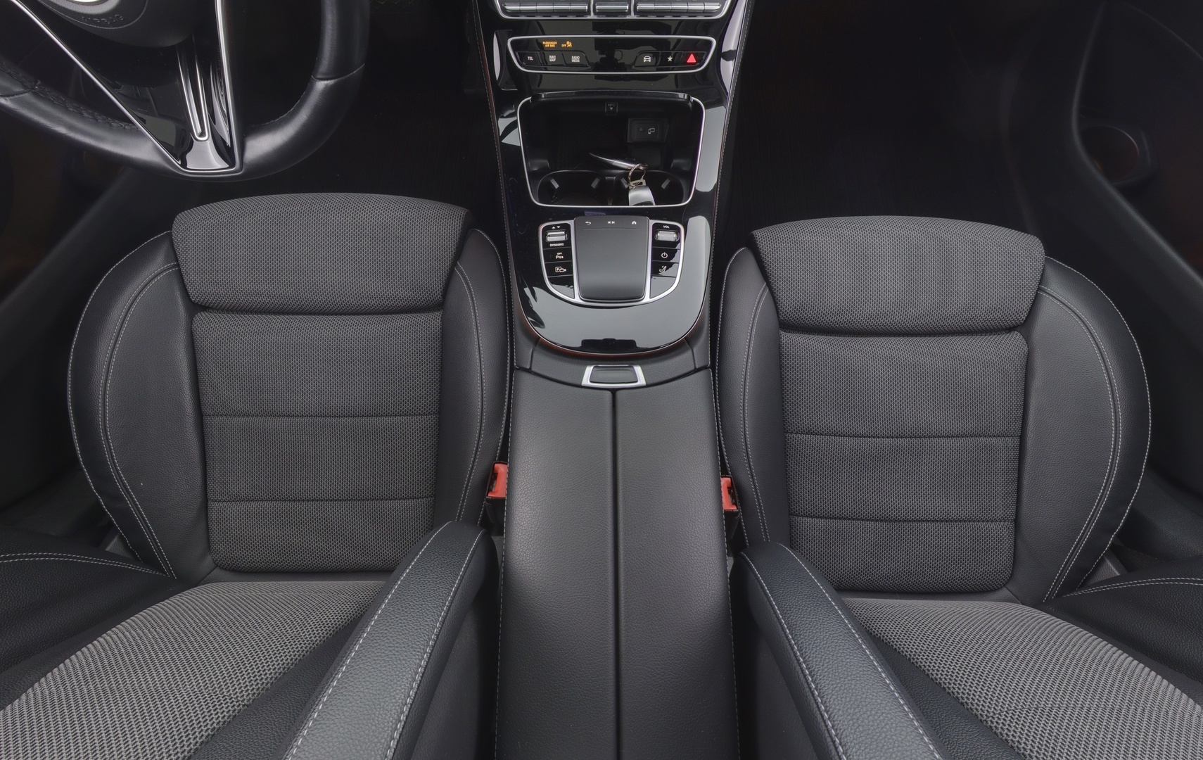 MERCEDES-BENZ E 2021