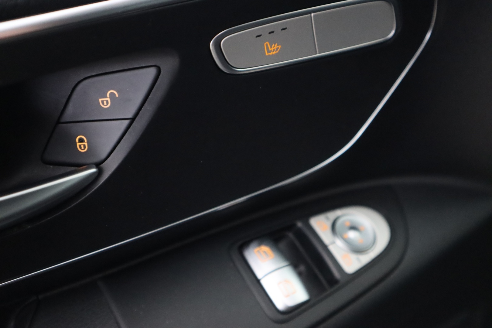 MERCEDES-BENZ Vito 2023