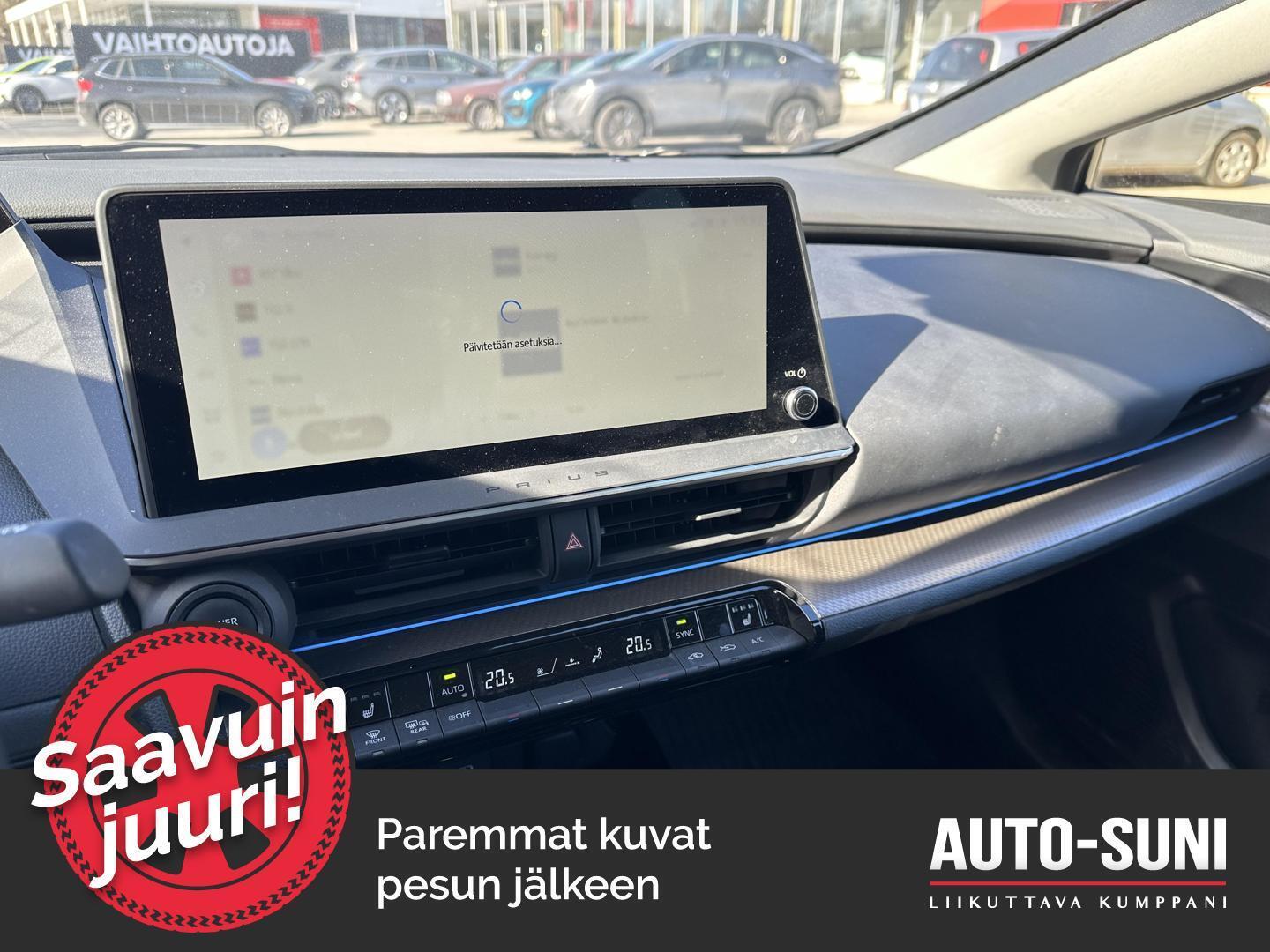 TOYOTA Prius Plug-in 2023