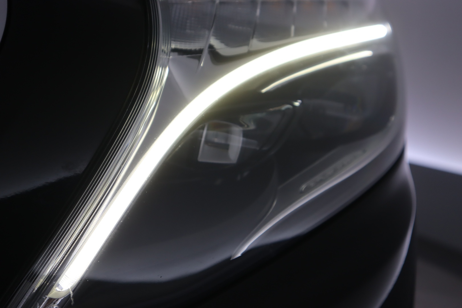 MERCEDES-BENZ V 2020