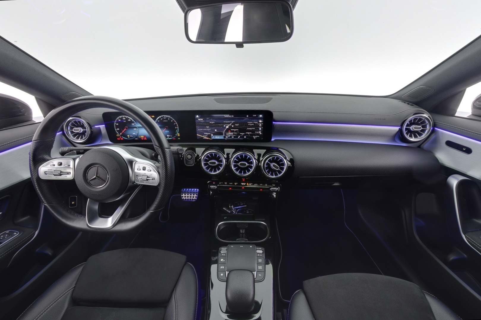 MERCEDES-BENZ CLA 2020