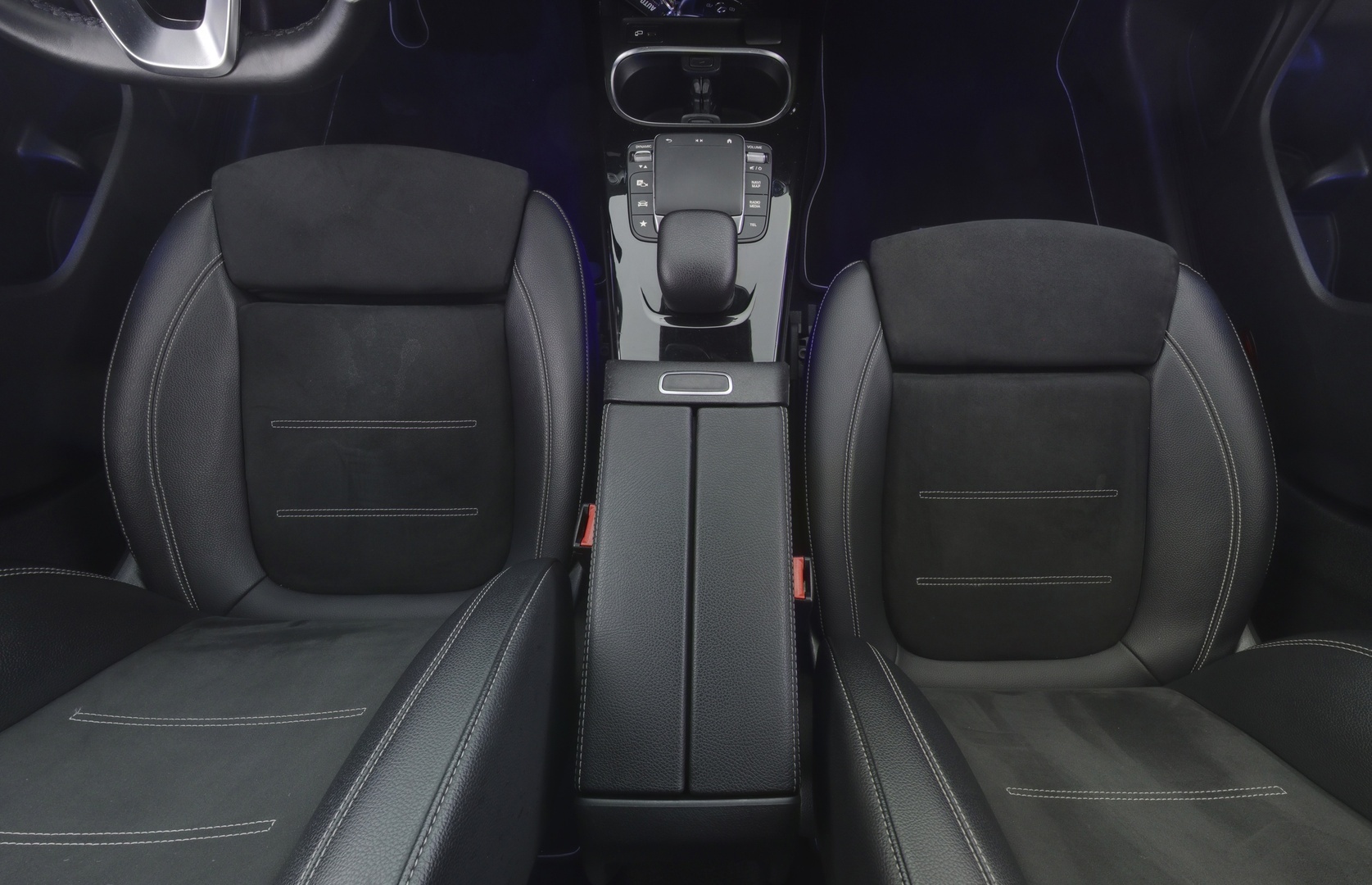 MERCEDES-BENZ CLA 2020