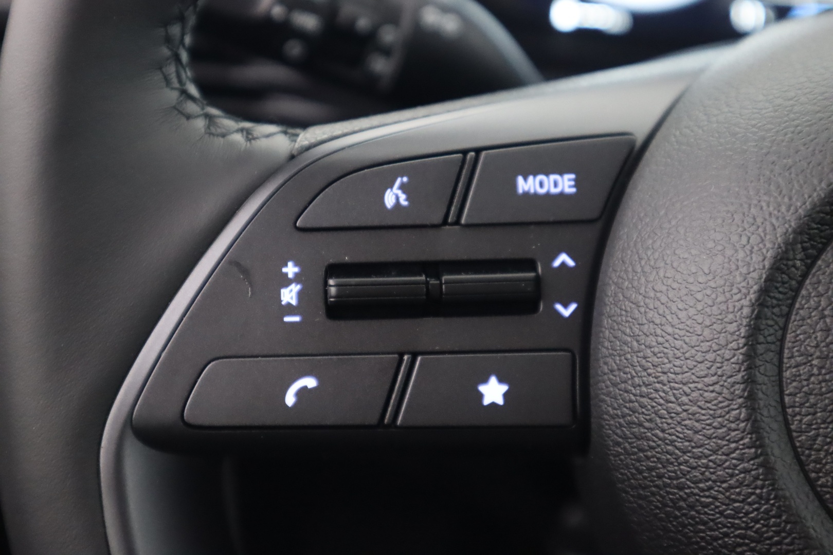 HYUNDAI i20 Hatchback 2025