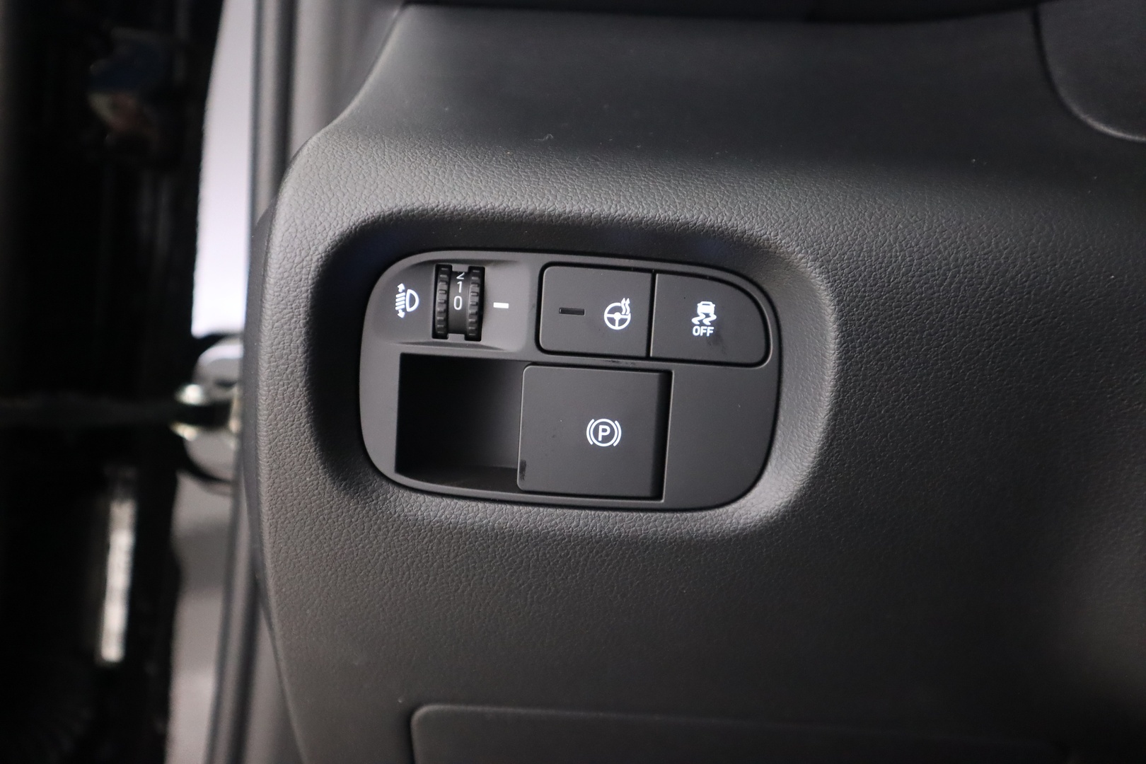 HYUNDAI INSTER 19
