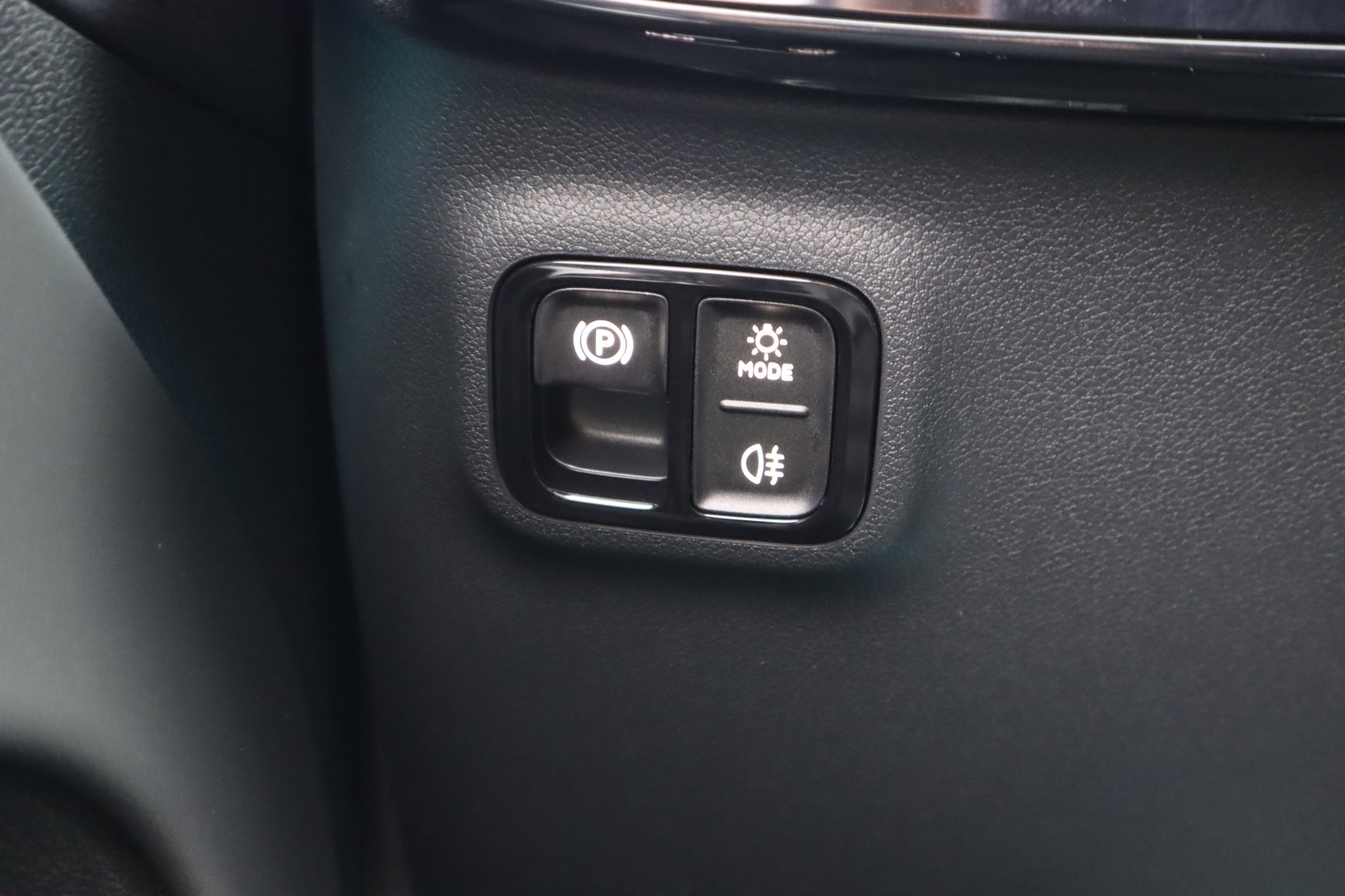 MERCEDES-BENZ CLA 2026