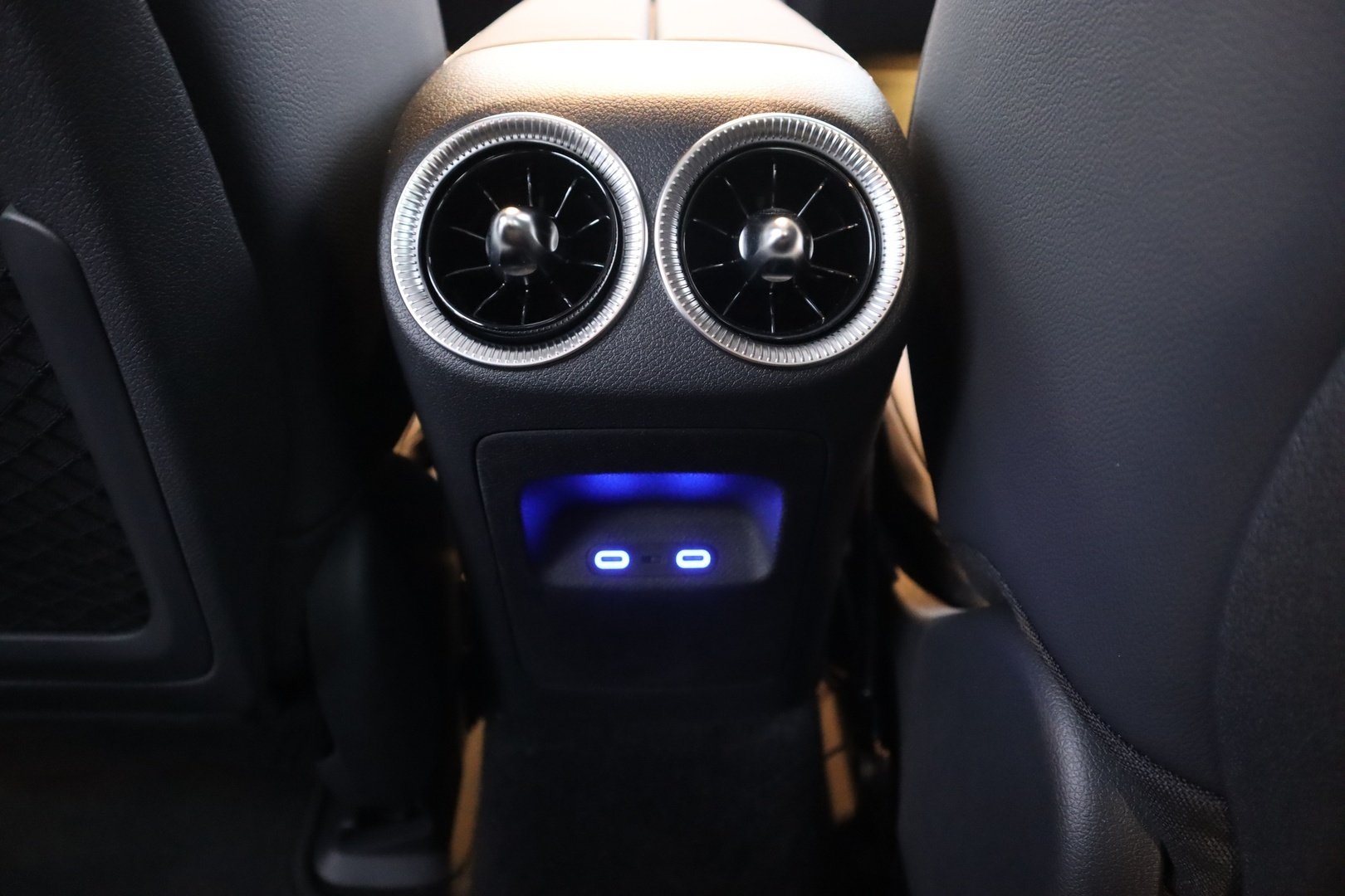 MERCEDES-BENZ CLA 2026