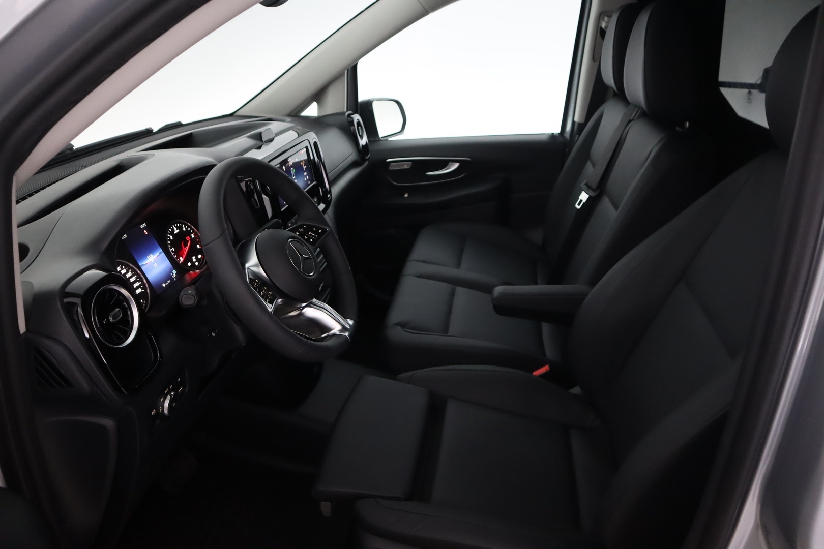 MERCEDES-BENZ Vito 2026