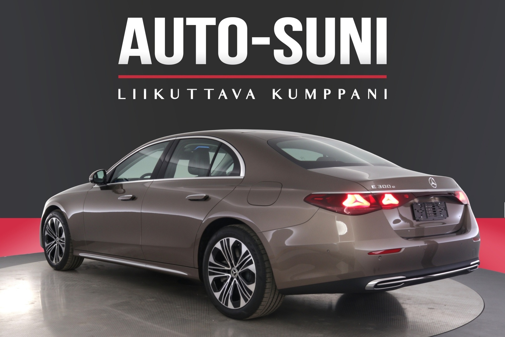 MERCEDES-BENZ E 2026