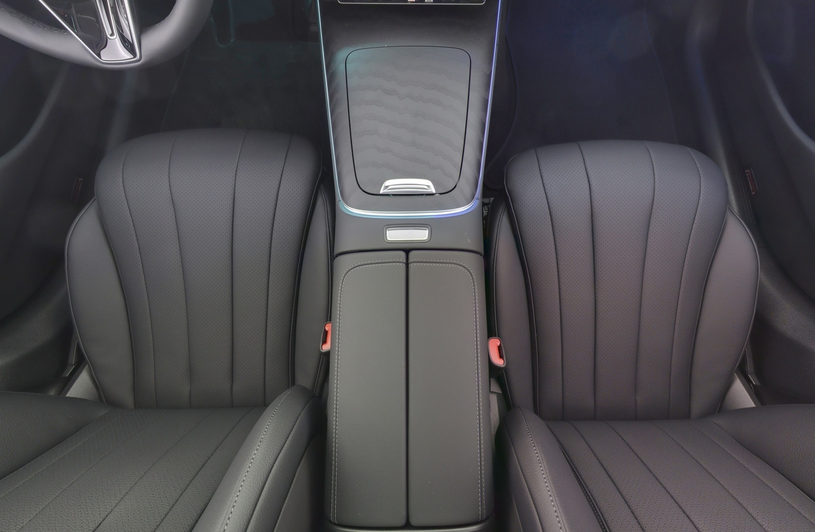 MERCEDES-BENZ E 2026