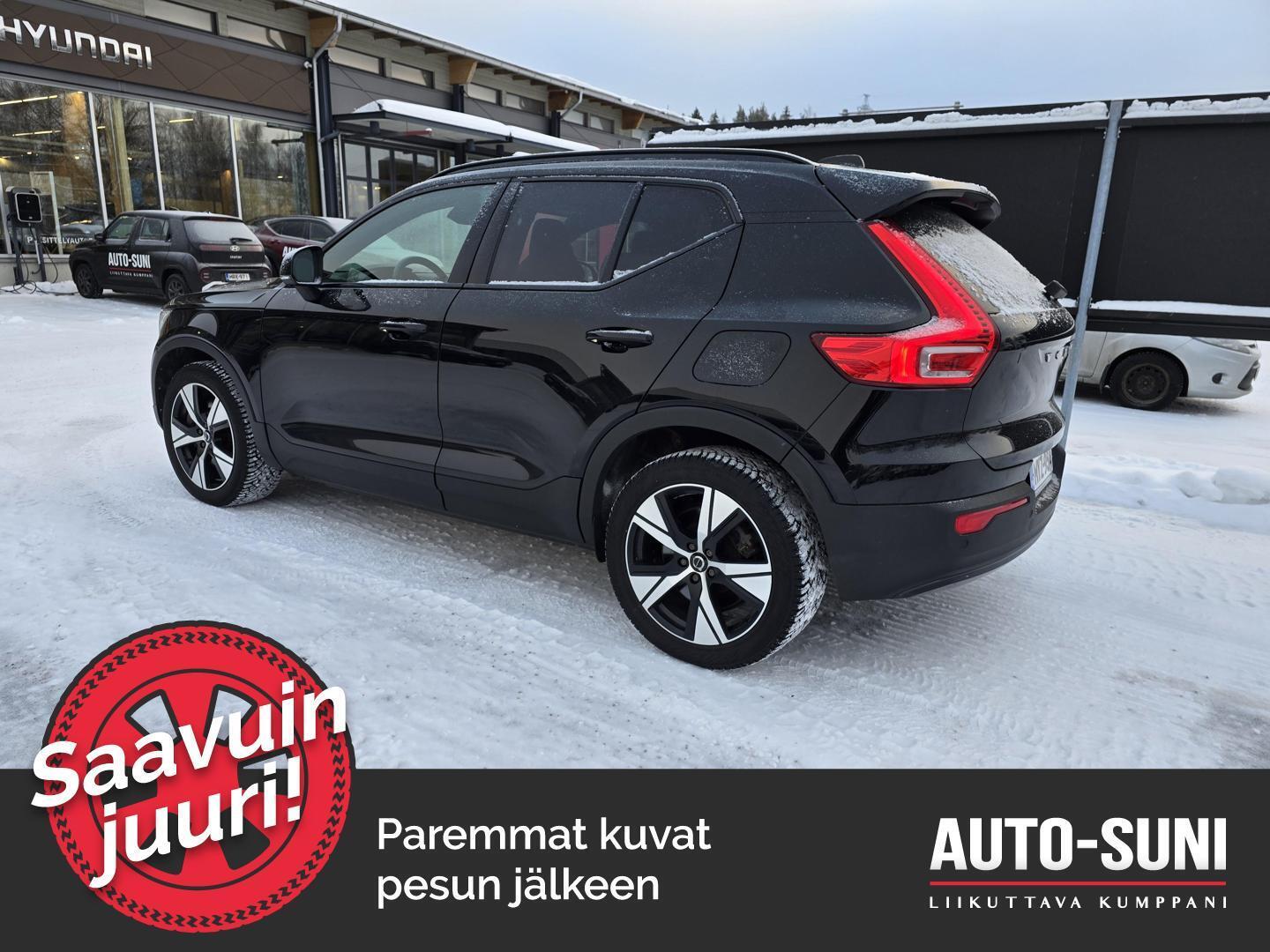 VOLVO XC40 2021