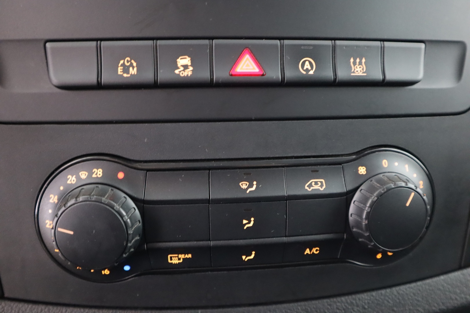 MERCEDES-BENZ Vito 2016