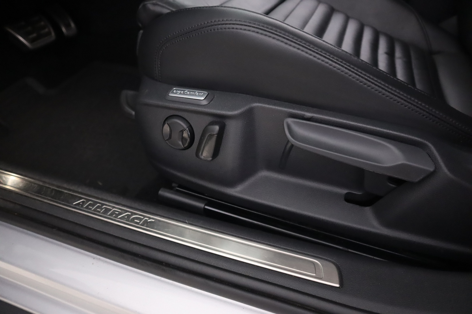 VOLKSWAGEN Passat 2019