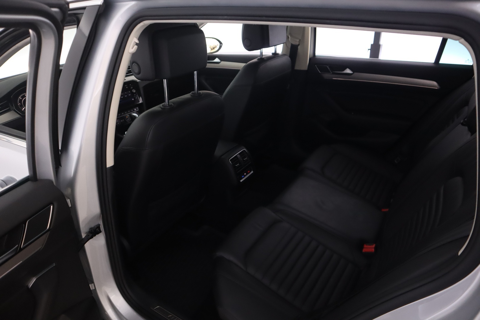 VOLKSWAGEN Passat 2019