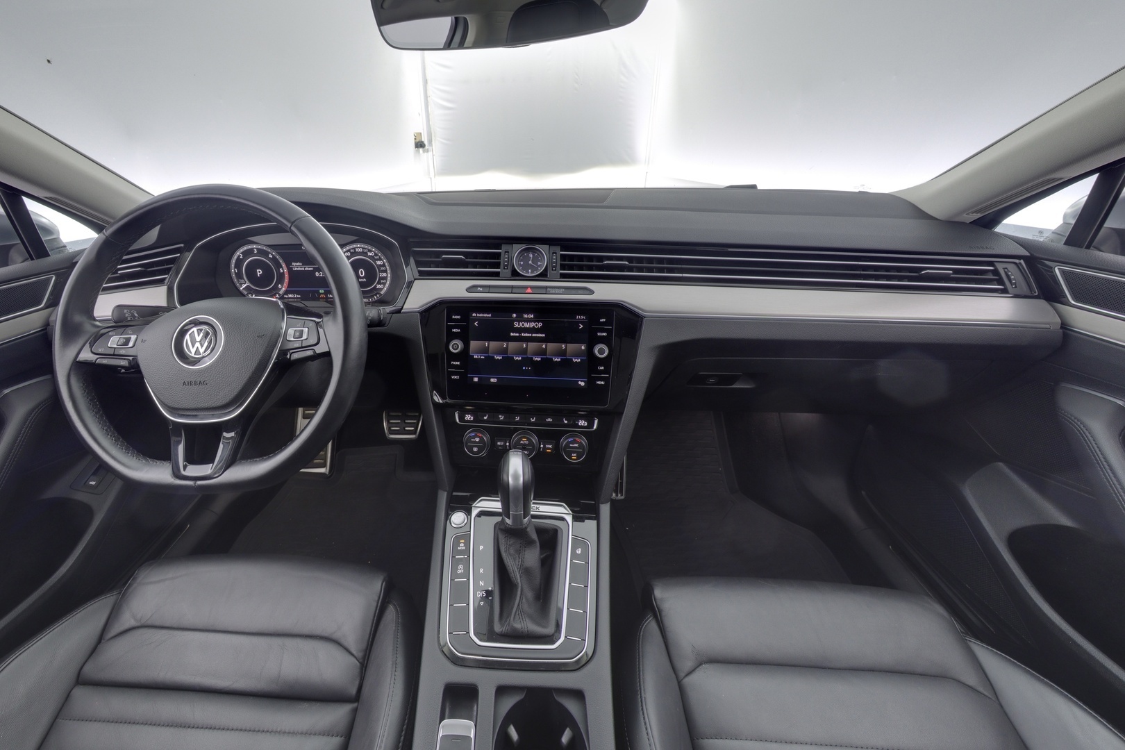 VOLKSWAGEN Passat 2019