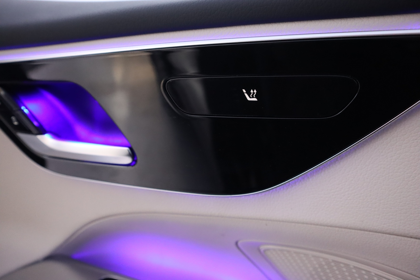 MERCEDES-BENZ C 2022