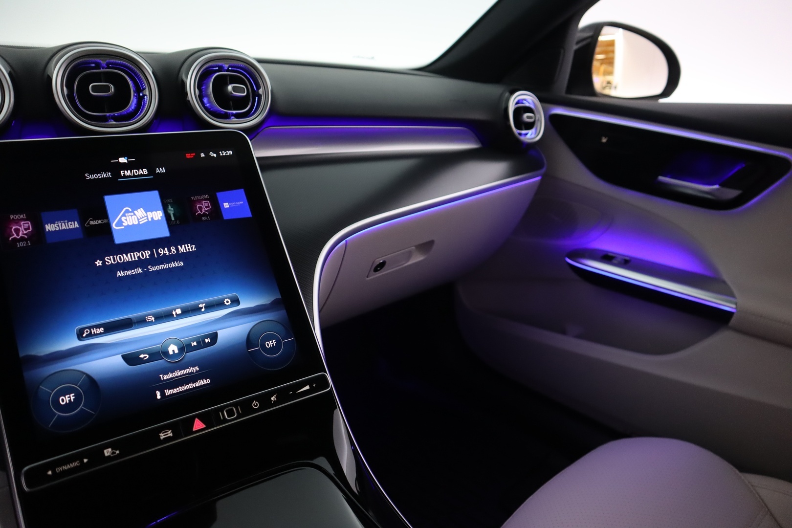 MERCEDES-BENZ C 2022