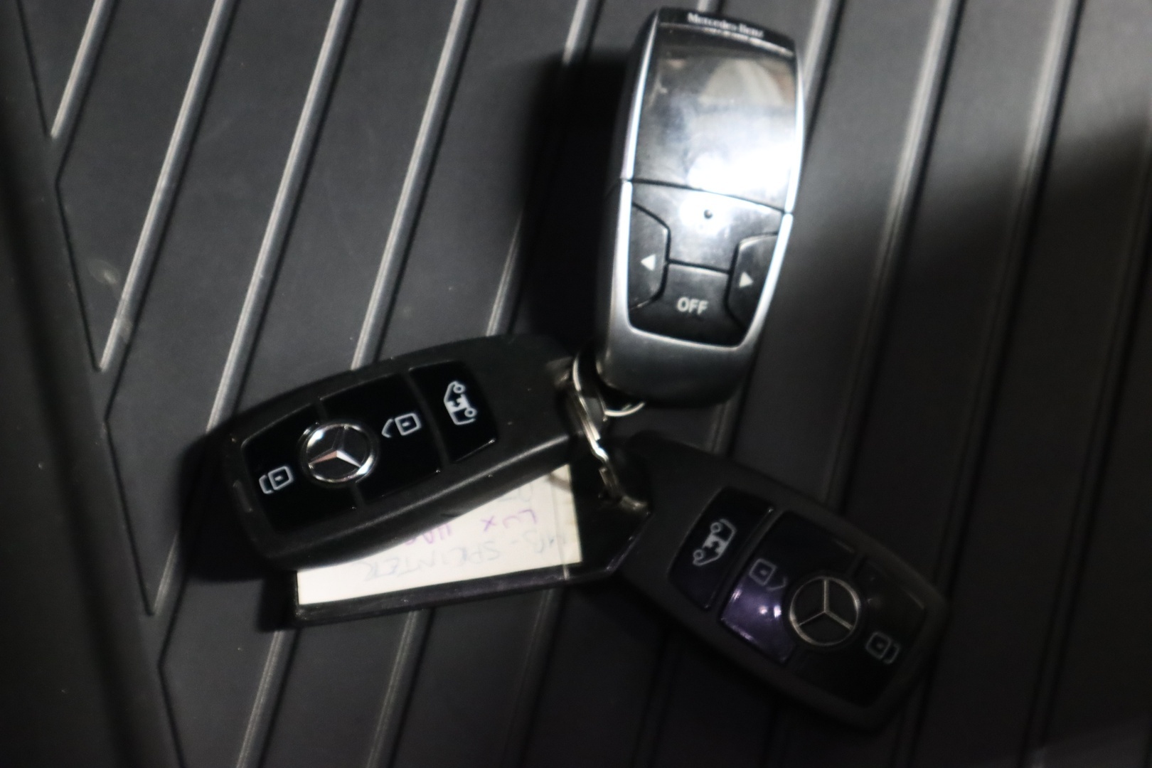 MERCEDES-BENZ Sprinter 2023