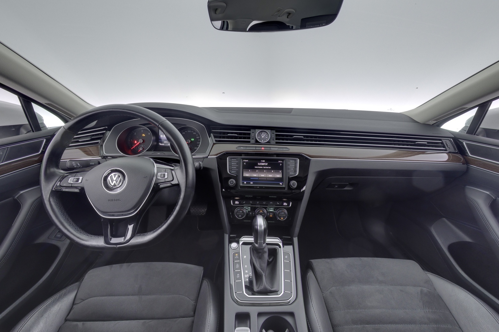 VOLKSWAGEN Passat 2017