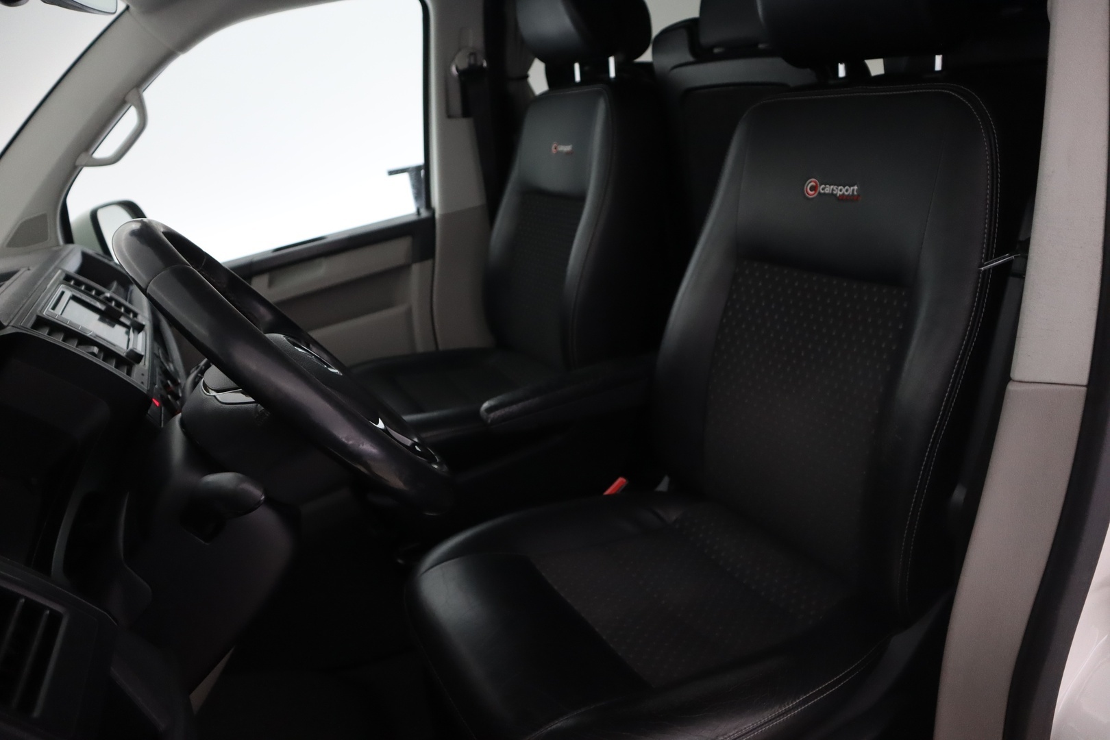 VOLKSWAGEN Transporter 2017